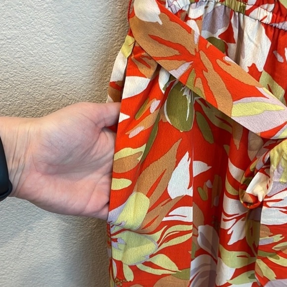 NWT Adyson Parker Cap Sleeve Floral Jumpsuit Size Medium - Picture 6 of 9